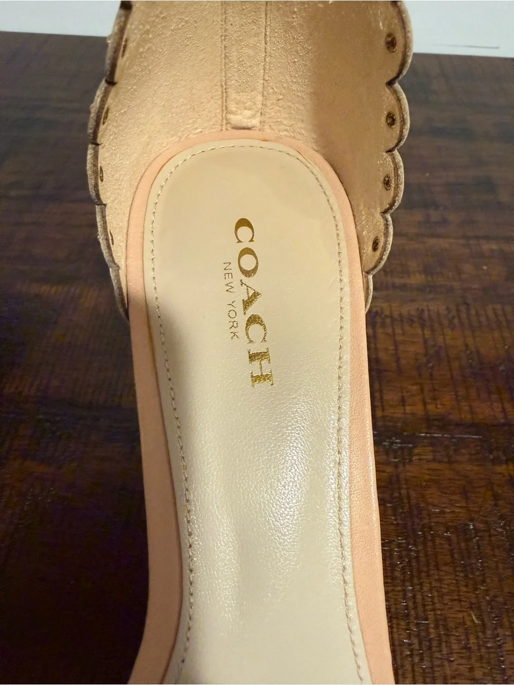 Women's Coach Monica Scalloped Leather Heels 8 Shoes